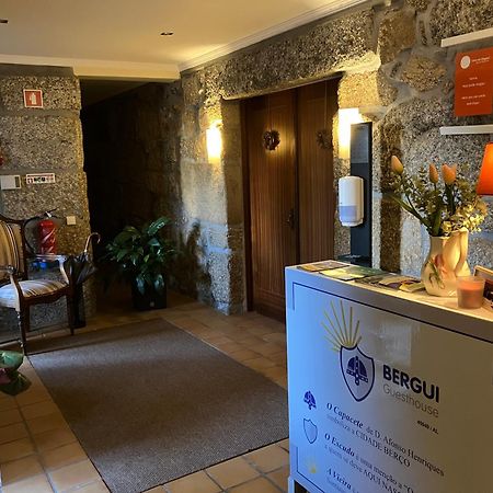 Bergui Guesthouse - Em Guimaraes Desde 2017 エクステリア 写真